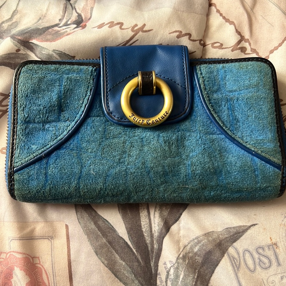Vintage Juicy Couture wallet